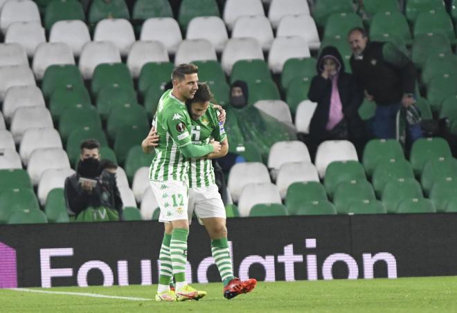 Canales celebra su gol en el Betis - Ferencvaros (Foto: Kiko Hurtado)