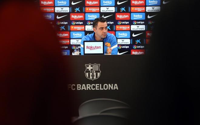 Xavi Hernández, en sala de prensa (Foto: FCB).