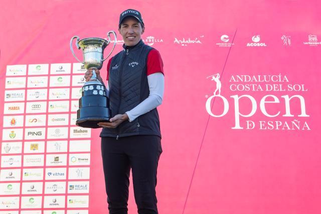 Carlota Ciganda, tras ganar el Andalucía Costa del Sol Open de España.