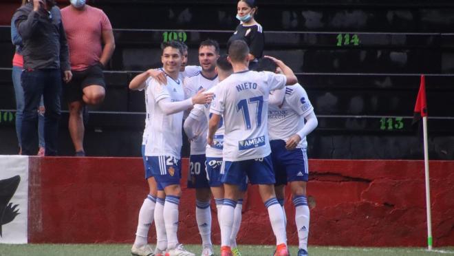 Los jugadores celebran el gol de Clemente al Mensajero en Copa (Foto: Real Zaragoza).