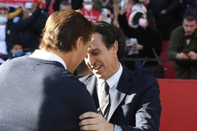 Unai Emery y Lopetegui se saludan antes del Sevilla-Villarreal (Foto: Kiko Hurtado).