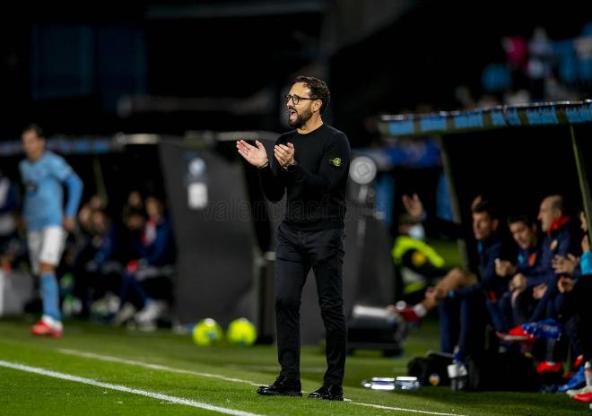 Bordalás ante el Celta (Foto: Valencia CF)