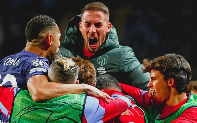 Los jugadores del Atlético celebran la clasificación para los octavos en Oporto (Foto: ATM).