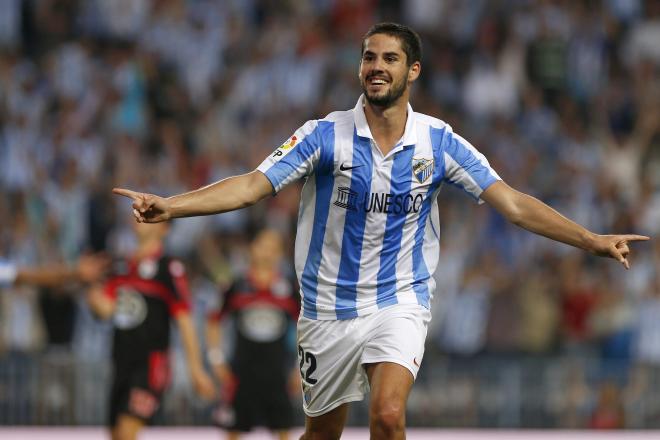 Isco celebra un gol con la camiseta del Málaga (Foto: EFE)