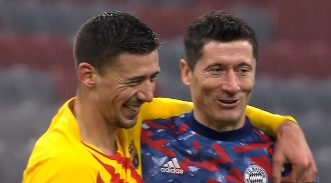 Clément Lenglet y Lewandowski sonríen tras el Bayern-Barça.