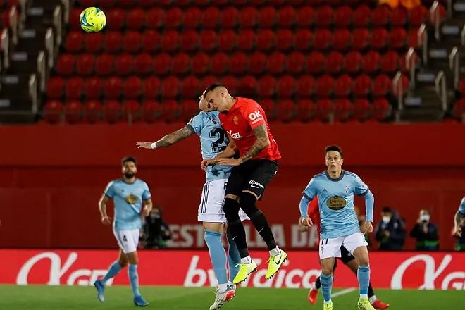 Santi Mina, durante el Mallorca-Celta (Foto: EFE).