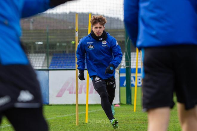 Mario Soriano entrenando en la Ciudad Deportiva de Abegondo (Foto: RCD).