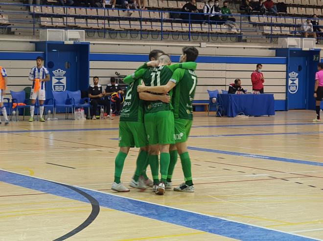 Los jugadores del CD UMA Antequera celebran uno de los goles al Leganés.