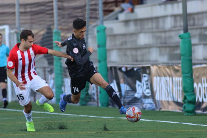 Lance del DUX-Bilbao Athletic (Foto: DUX Internacional).