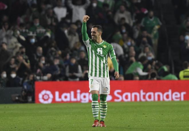 Juanmi celebra su gol ante la Real (Foto: Kiko Hurtado).