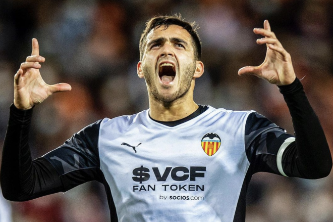 Maxi Gómez grita (Foto: Valencia CF).