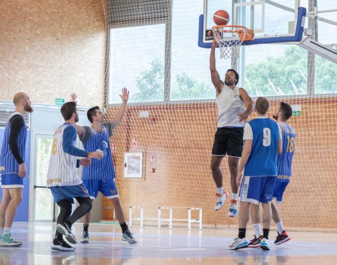 El CB Marbella, durante un entrenamiento.