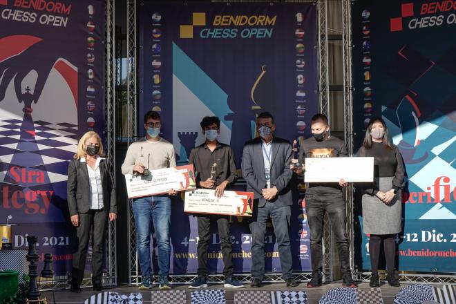 Victoria de los hindúes Srijit Paul y Vignesh en el ’Benidorm Chess Open. Los españoles Iyán G