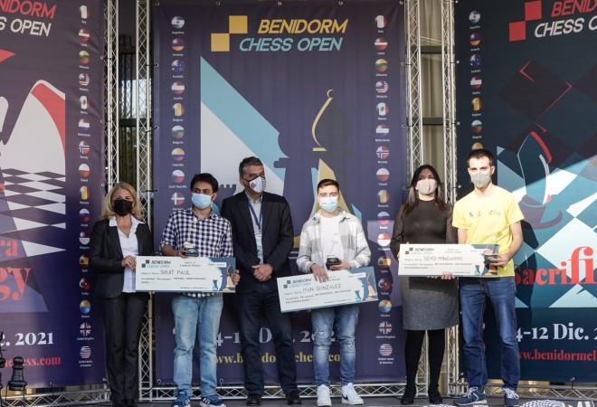 Victoria de los hindúes Srijit Paul y Vignesh en el ’Benidorm Chess Open. Los españoles Iyán G