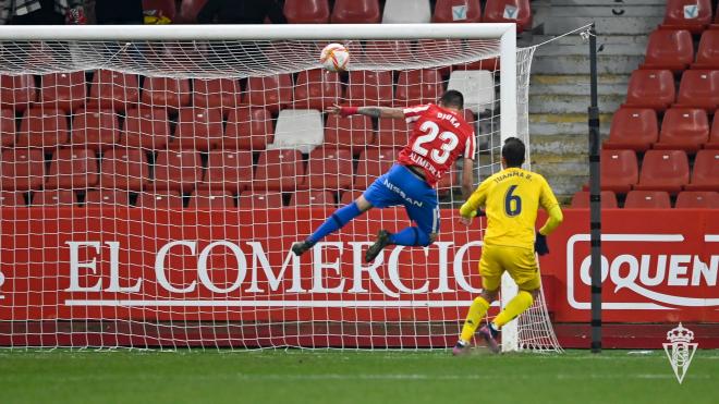 Momento del gol de Djuka en el Sporting-Alcorcón de Copa del Rey (Foto: RSG).