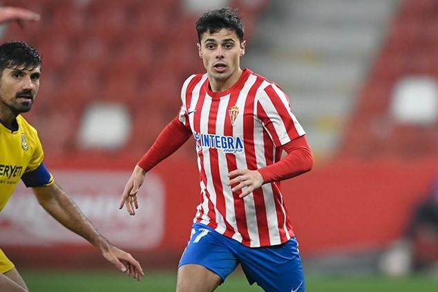 Gaspar Campos durante el Sporting-Alcorcón de Copa del Rey (Foto: RSG).