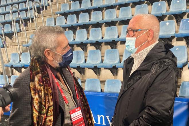 Carlos Mouriño habla con el abuela celtista, protagonista de la historia del Celta en Copa del Rey