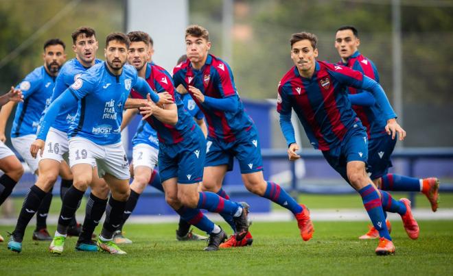 El Atlético Levante UD cierra un intenso 2021 igualando frente al Mar Menor FC (1-1)