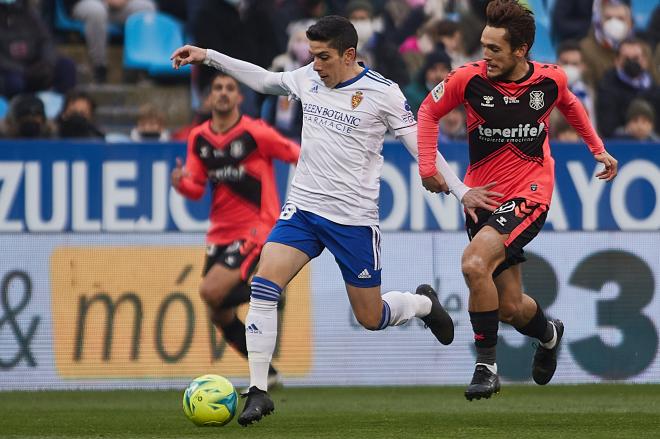 Fran Gámez en un partido con el Real Zaragoza (Foto: Daniel Marzo).