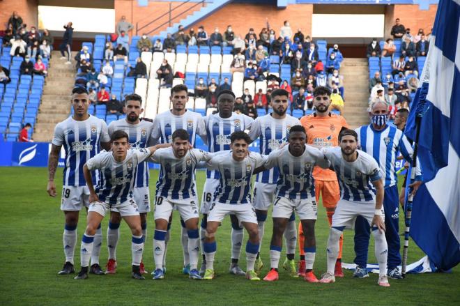 Once titular del Recreativo antes del partido contra la UD Tomares.