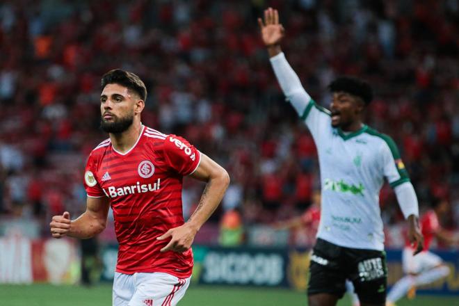 Yuri Alberto, en un partido con el Internacional de Porto Alegre (Foto: Cordon Press).