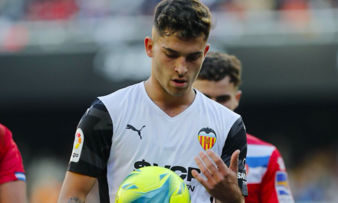 Hugo Duro, en el Valencia CF - Espanyol (Foto: LaLiga).