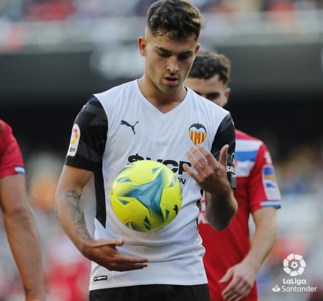 Hugo Duro, en el Valencia CF - RCD Espanyol (Foto: LaLiga).