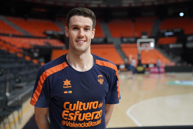 El alero del Valencia Basket, Xabi López-Arostegui