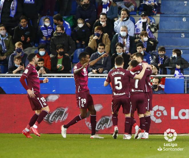 Celebración del gol de Januzaj en el Alavés-Real Sociedad (Foto: LaLiga).