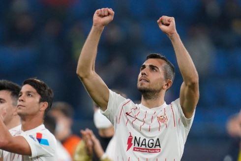 Jordán celebra la victoria del Sevilla en Cádiz (Foto: SFC).