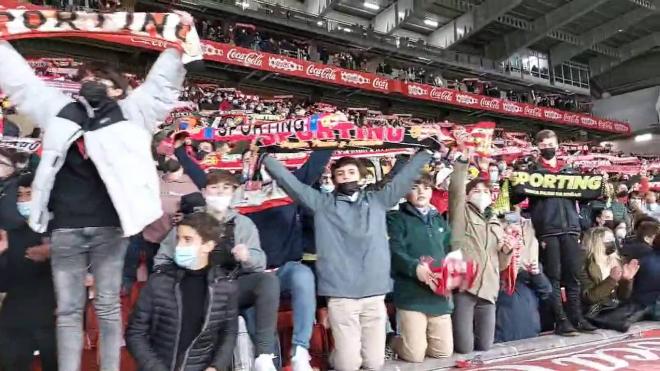 El Molinón celebra el triunfo del Sporting ante el Villarreal en Copa del Rey