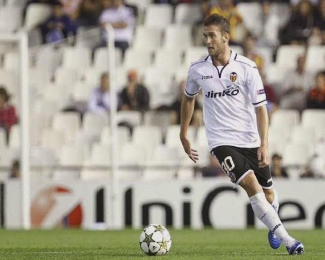 Carlos Delgado debuta con el Valencia en Champions ante el Lille.
