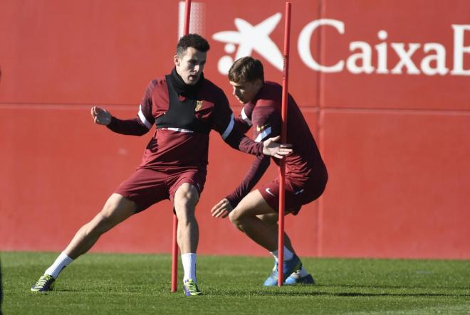 Idrissi, en un entrenamiento del Sevilla (Foto: Kiko Hurtado).