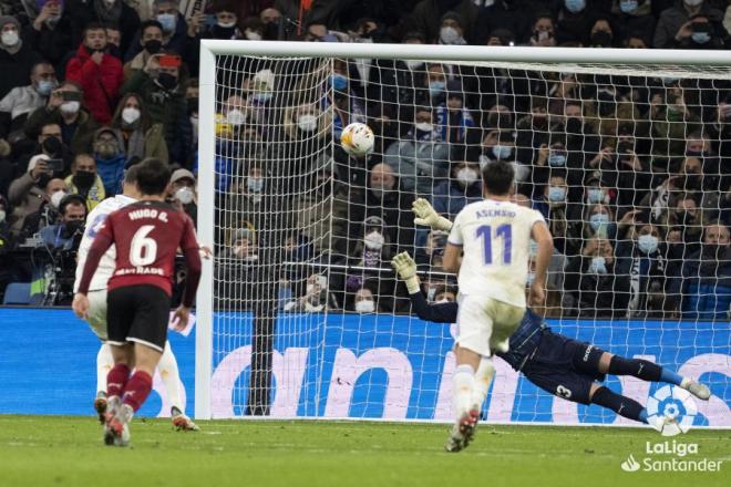 Benzema marca de penalti (Foto: LaLiga)