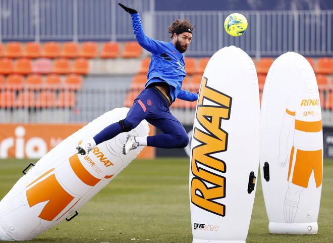 Felipe, durante el entrenamiento del Atlético de Madrid dirigido por Simeone (Foto: ATM).