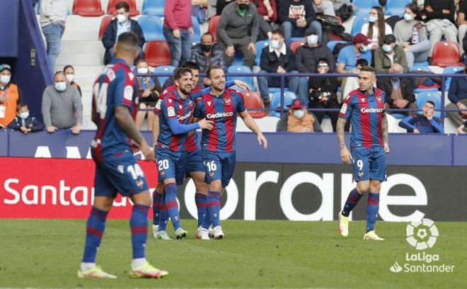 El Levante celebra el gol ante el Mallorca. (Foto: LaLiga)