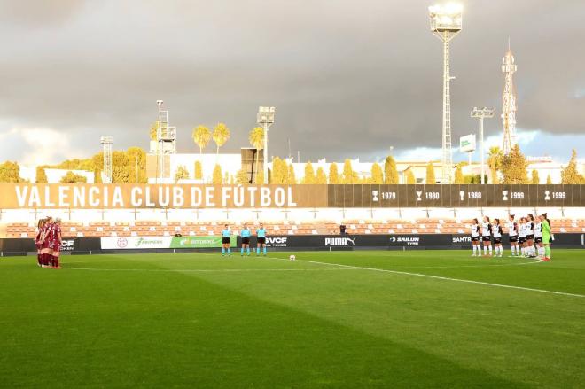 Dura derrota del VCF Femenino ante la Real Sociedad (Foto: Juan Catalán))