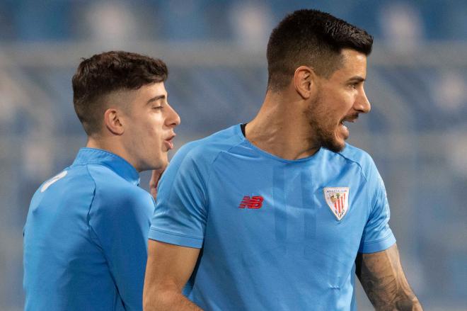 Yuri entrena con Nico Serrano en Arabia antes de jugar la Supercopa (Foto: Athletic Club).