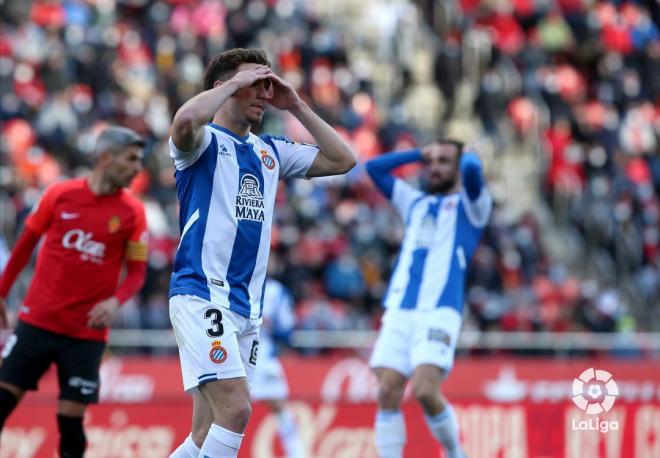 Pedrosa, del Espanyol, se lamenta durante el partido de Copa ante el Mallorca (Foto: LaLiga).