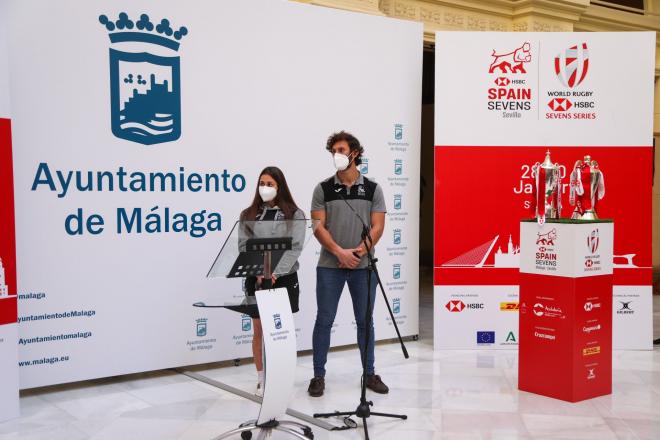 Jaime Mata y Anne Fernández de Corres, en la presentación de las 'Sevens' en Málaga.