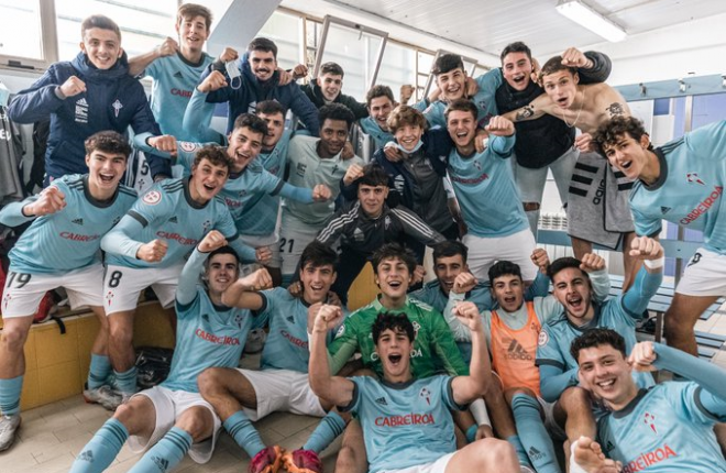 El Juvenil celebrando su victoria ante el Dépor (Foto: RC Celta).