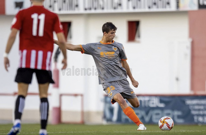Facu González, en un partido con el Mestalla (Foto: Valencia CF)