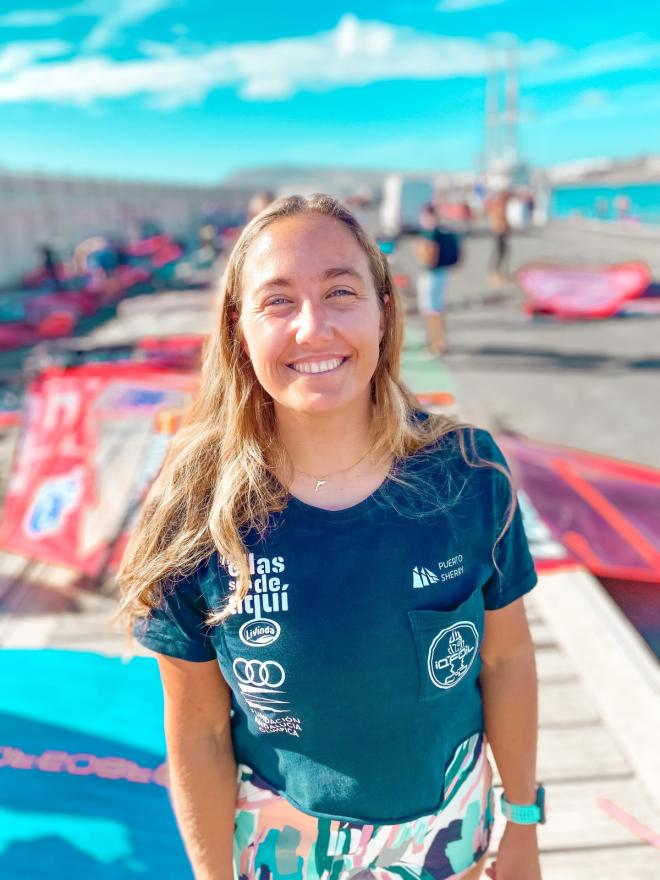 Pilar Lamadrid, windsurfista.