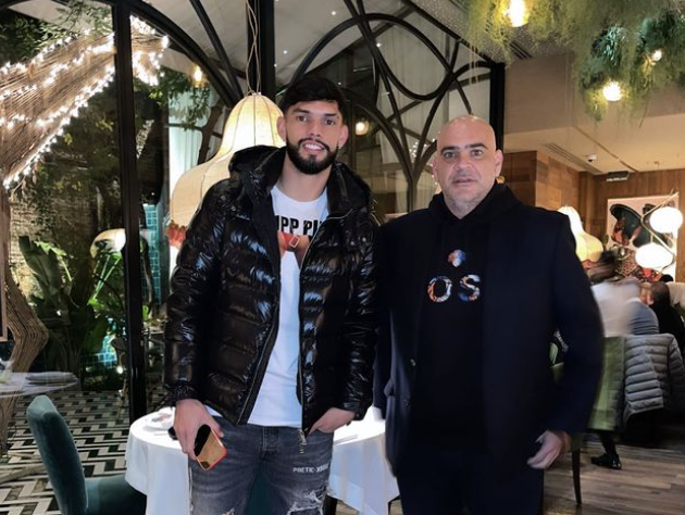 Alderete se vio con su agente en Madrid (Foto: Instagram)