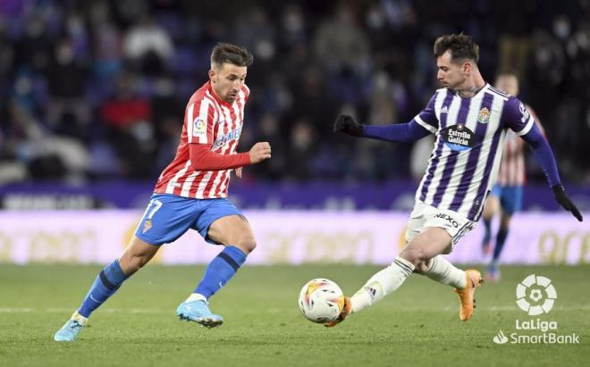 Aitor García, durante el Pucela-Sporting (Foto: LaLiga).