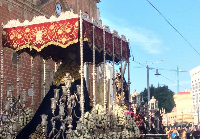 La Virgen de los Dolores de San Fernando, donde Monchi será cargador, y el Nazareno.