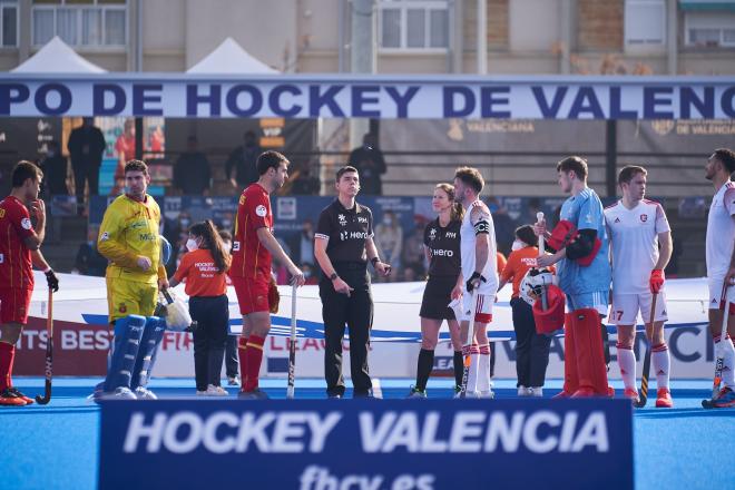 La FIH Pro League 2022 aterriza en Valencia con derrota de los Redsticks