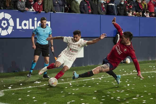 Tecatito, en el Osasuna-Sevilla (Foto: Cordon Press).