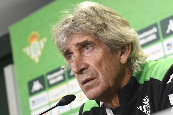 Manuel Pellegrini, en la rueda de prensa de este sábado (Foto: Kiko Hurtado).