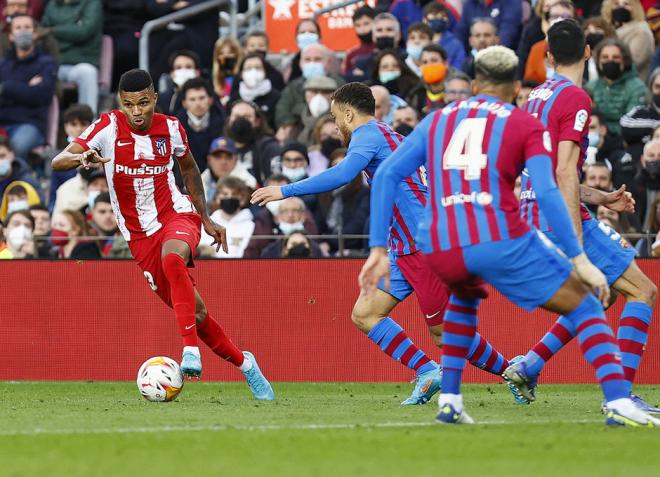 Reinildo Mandava, en el Barcelona-Atlético de Madrid (Foto: ATM).